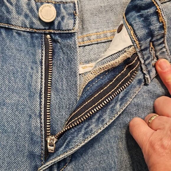 BLANK NYC The Baxter Ribcage Straight Leg Crop Pant Jeans On Ocean Time 26 - Picture 7 of 13